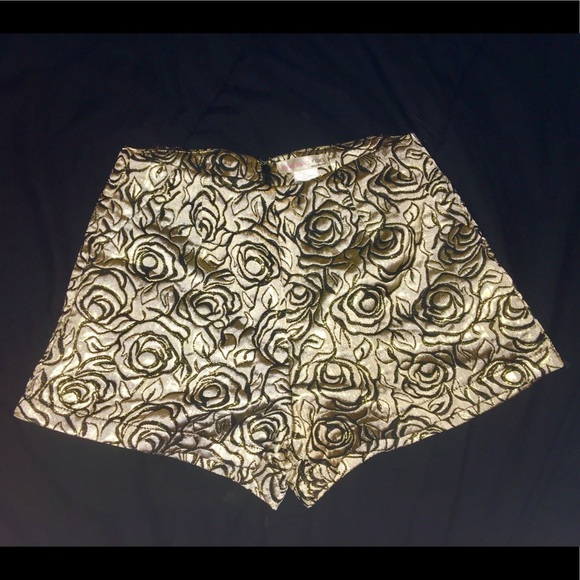 a'gaci Pants - Rose print shimmer thread shorts